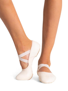 2038W Capezio Adult Hanami Leather Ballet Shoe with Flex Arch (Light Pink)